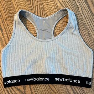 New Balance ribbed gray sports bra. Size large, in great condition